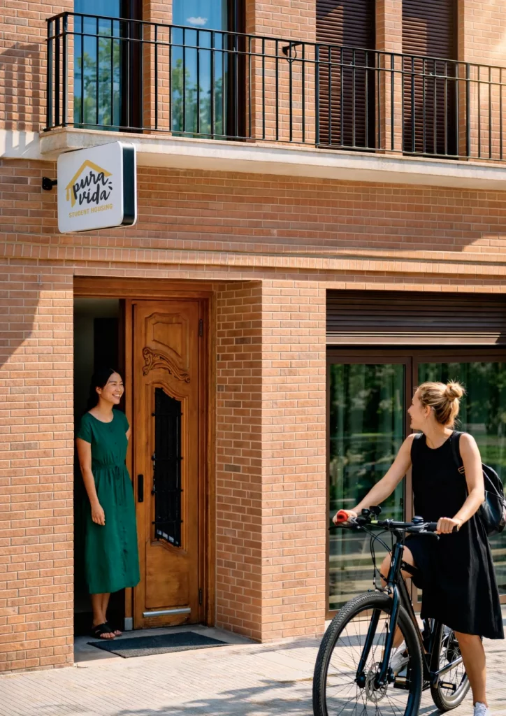 Pura Vida Residencia estudiantes Moncada Valencia CEU Cardenal Herrera